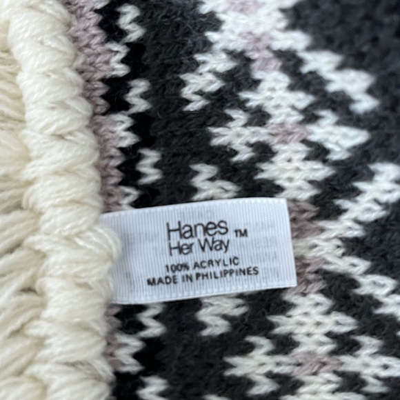 Scarf and beret set - Picture 2 of 12